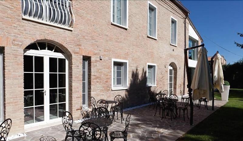 Horti Della Fasanara Hotel Ferrara Exterior foto